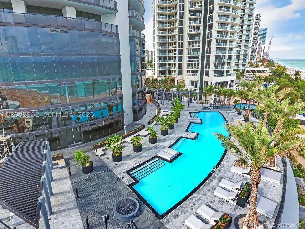 18555 Collins Ave #4804 - Photo 7 of 50