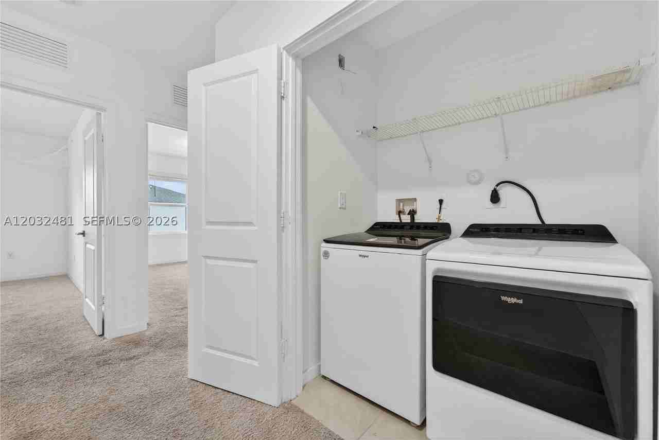 1780 Se 9th Ave - Photo 7 of 27