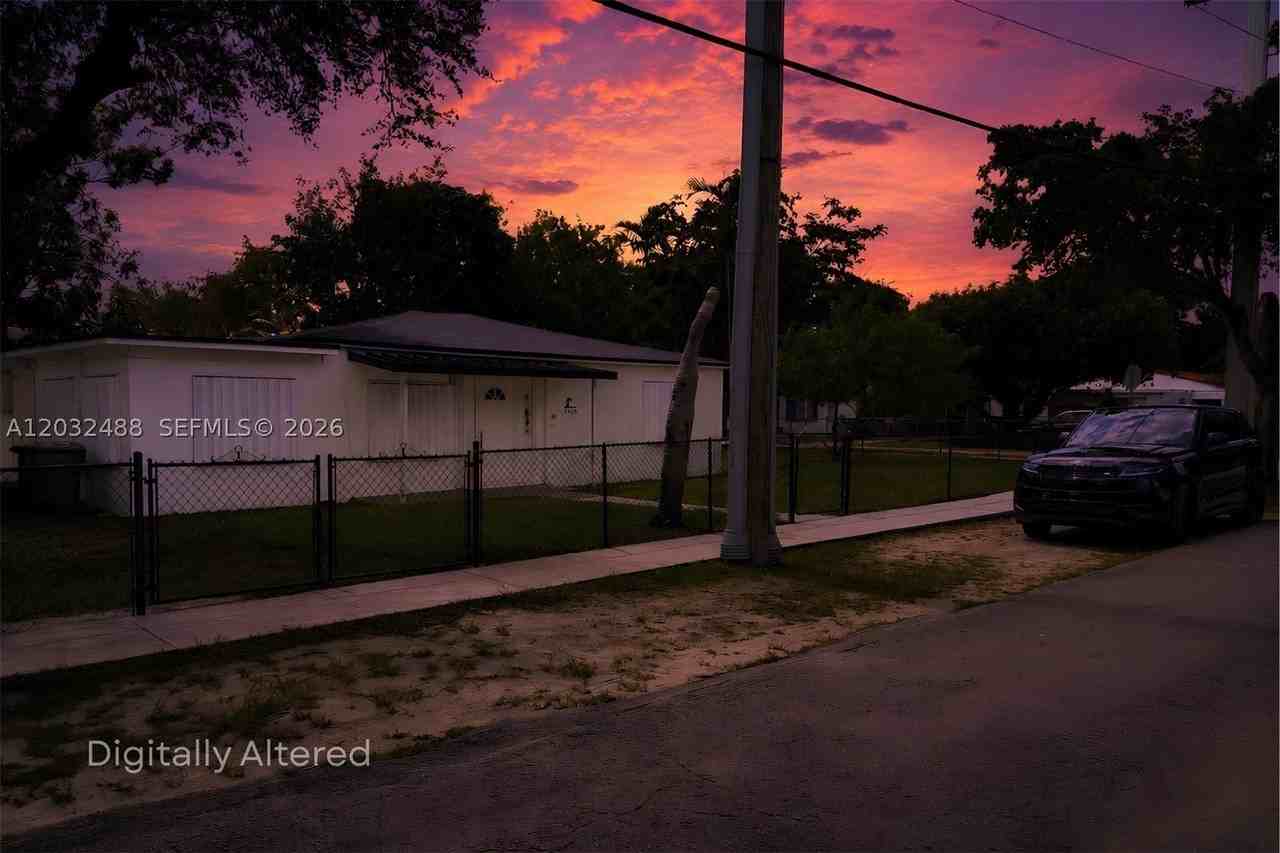 14215 Ne 9th Ave #14215 - Photo 4 of 26