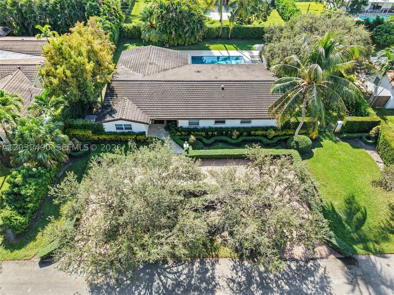 7360 Sw 115th St - Photo 2 of 18
