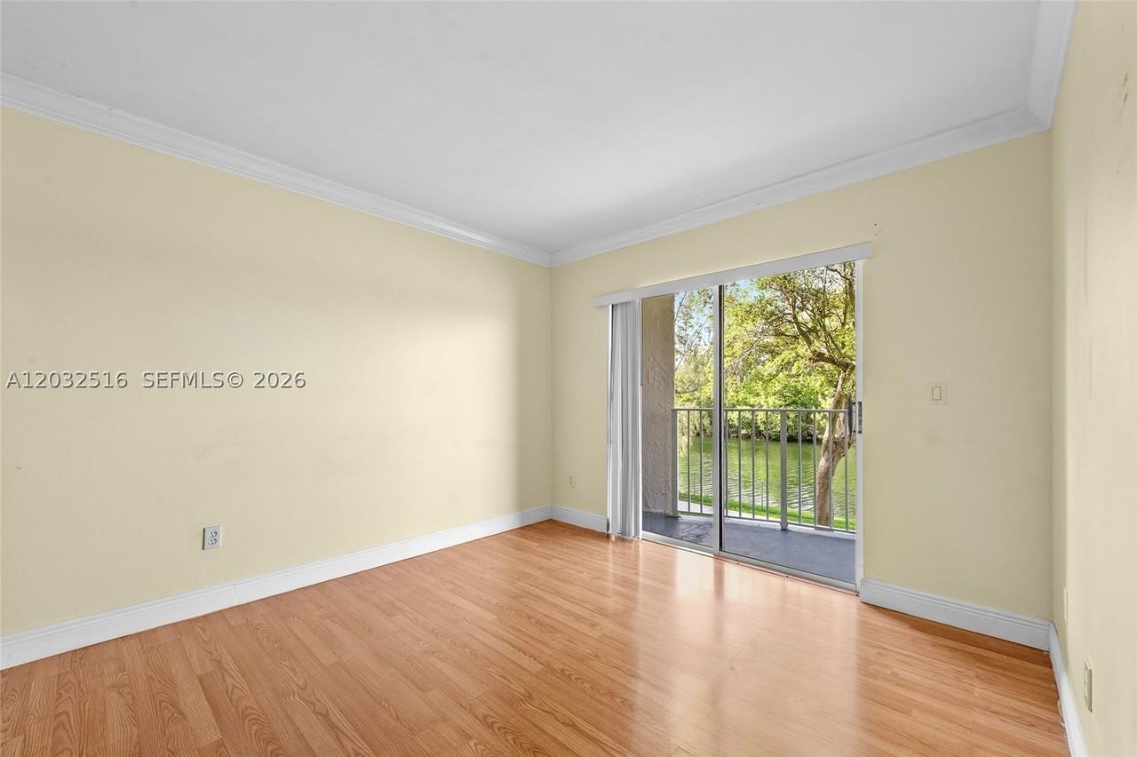 8240 Sw 210th St #106 - Photo 4 of 33