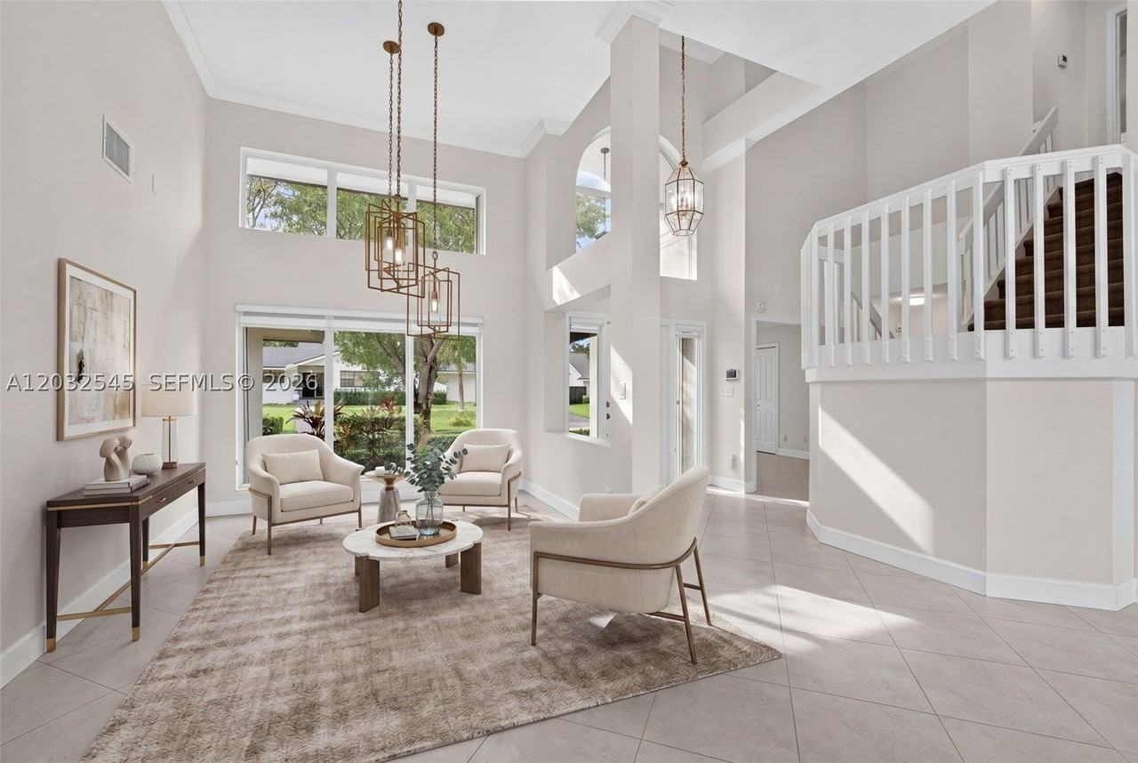 8224 Sw 178th Ter - Photo 6 of 50