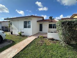 featured image of 11430 Sw 5th Ter #0