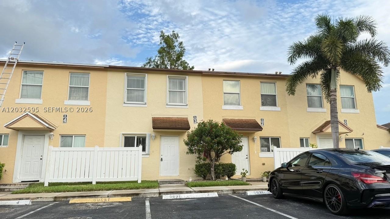 6631 Winfield Blvd #3-6