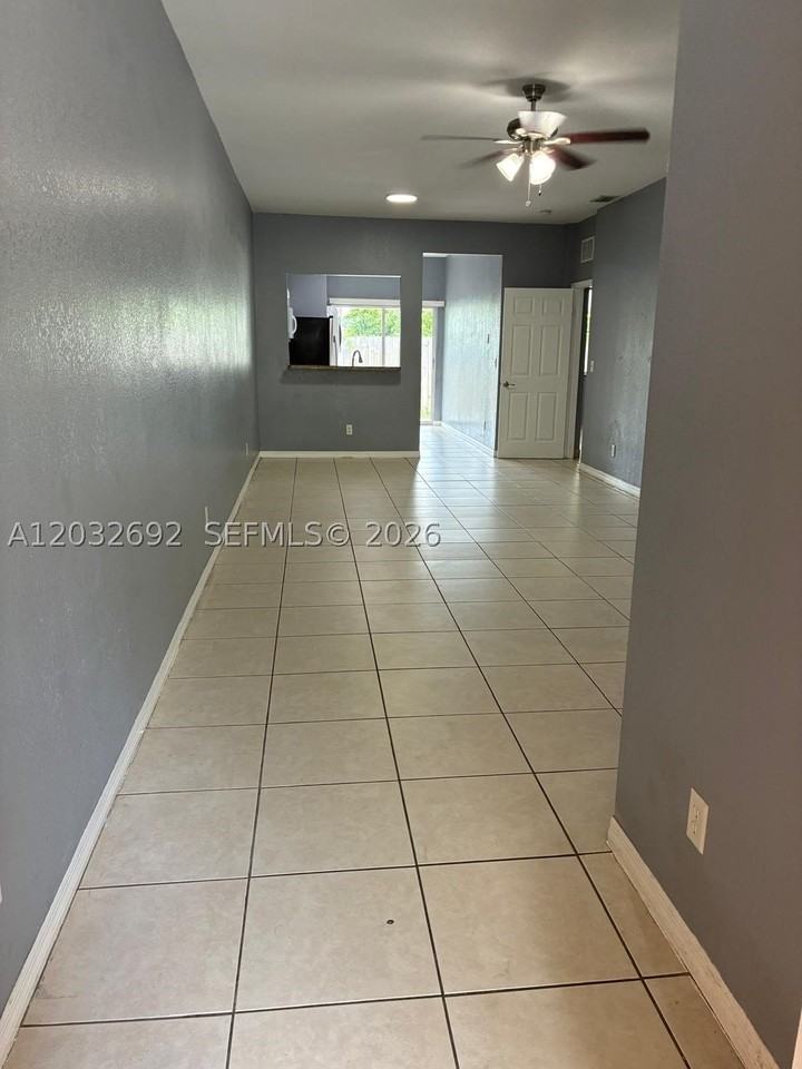 55 Sw 14th Ter #55 - Photo 2 of 27