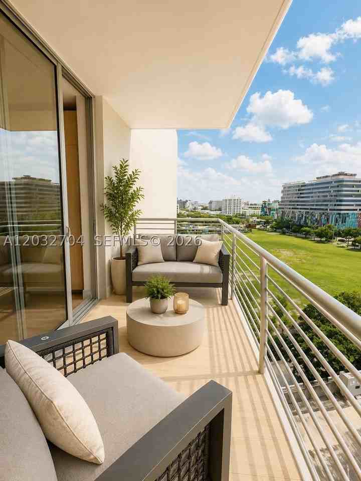90 Ne 32nd St #926