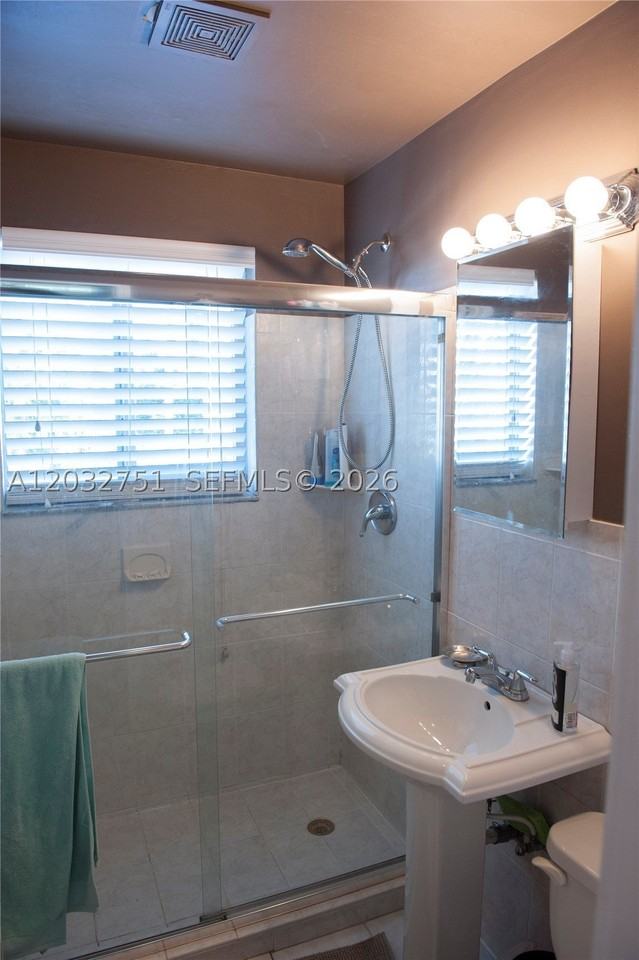 1840 James Ave #10 - Photo 5 of 5