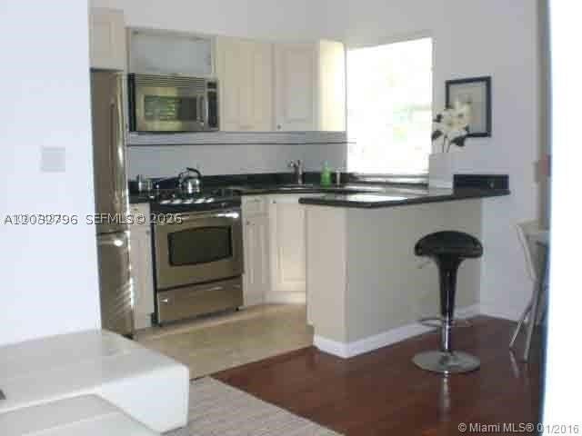 577 Ne 62nd St #2