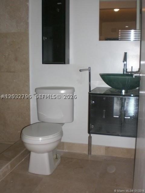 577 Ne 62nd St #2 - Photo 5 of 22