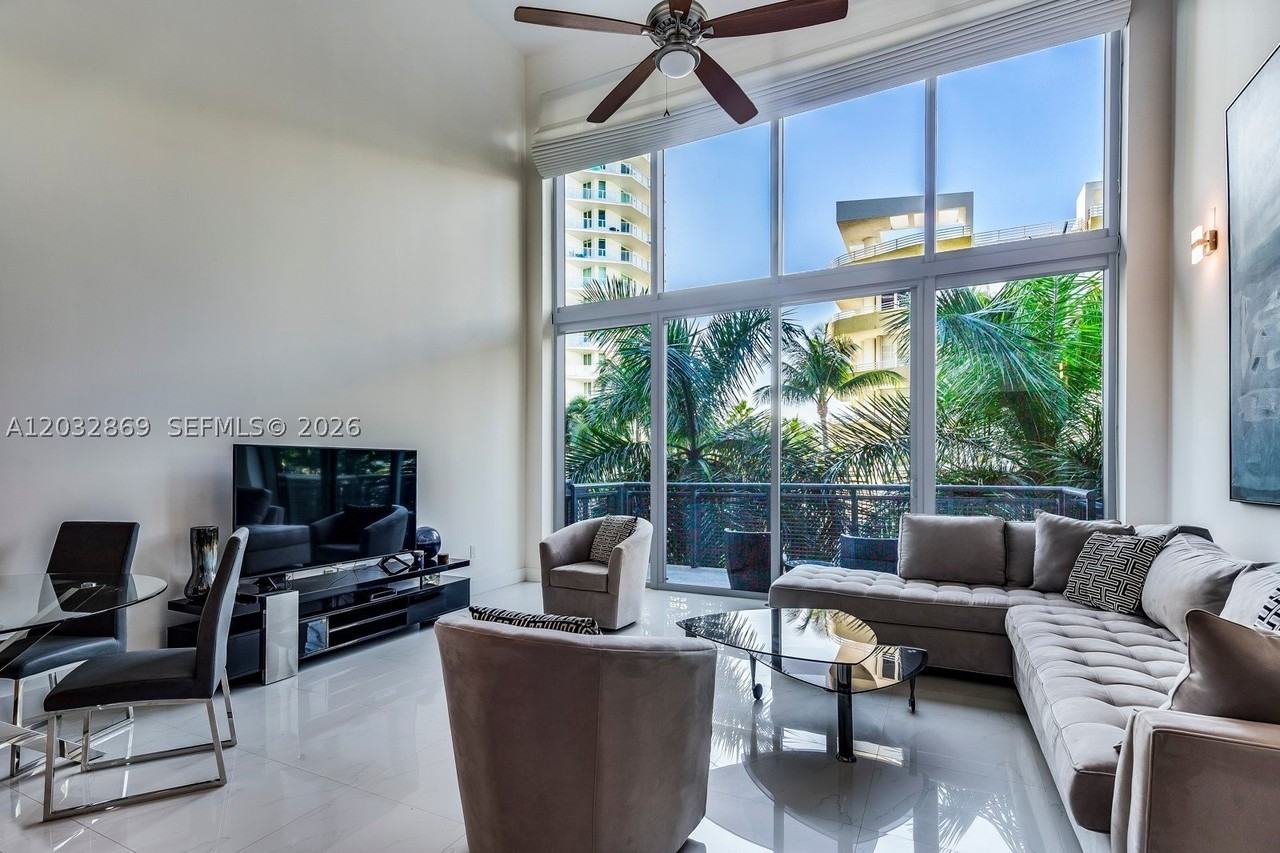 6000 Collins Ave #346 - Photo 4 of 21