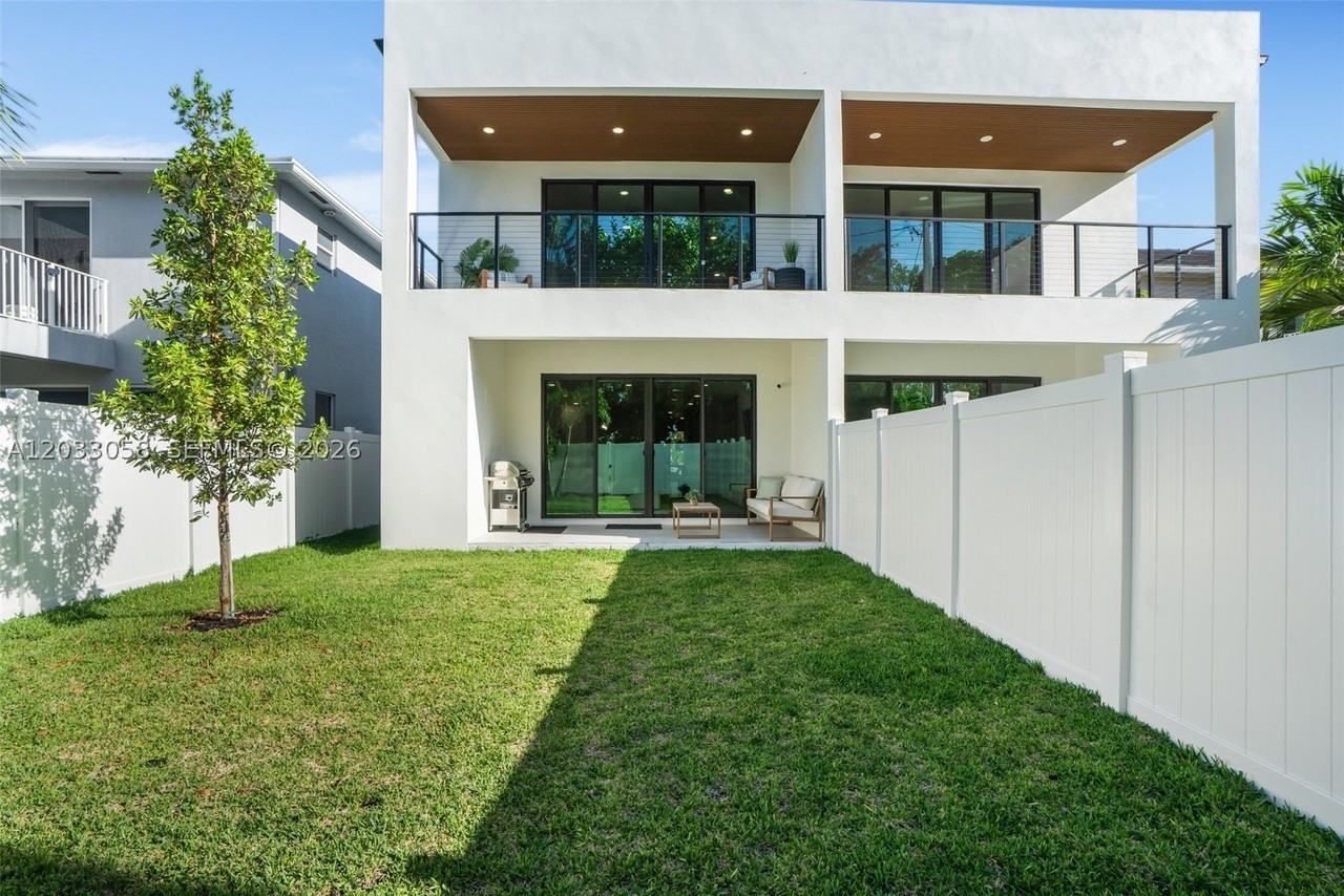 701 Sw 17th St #701 - Photo 5 of 50