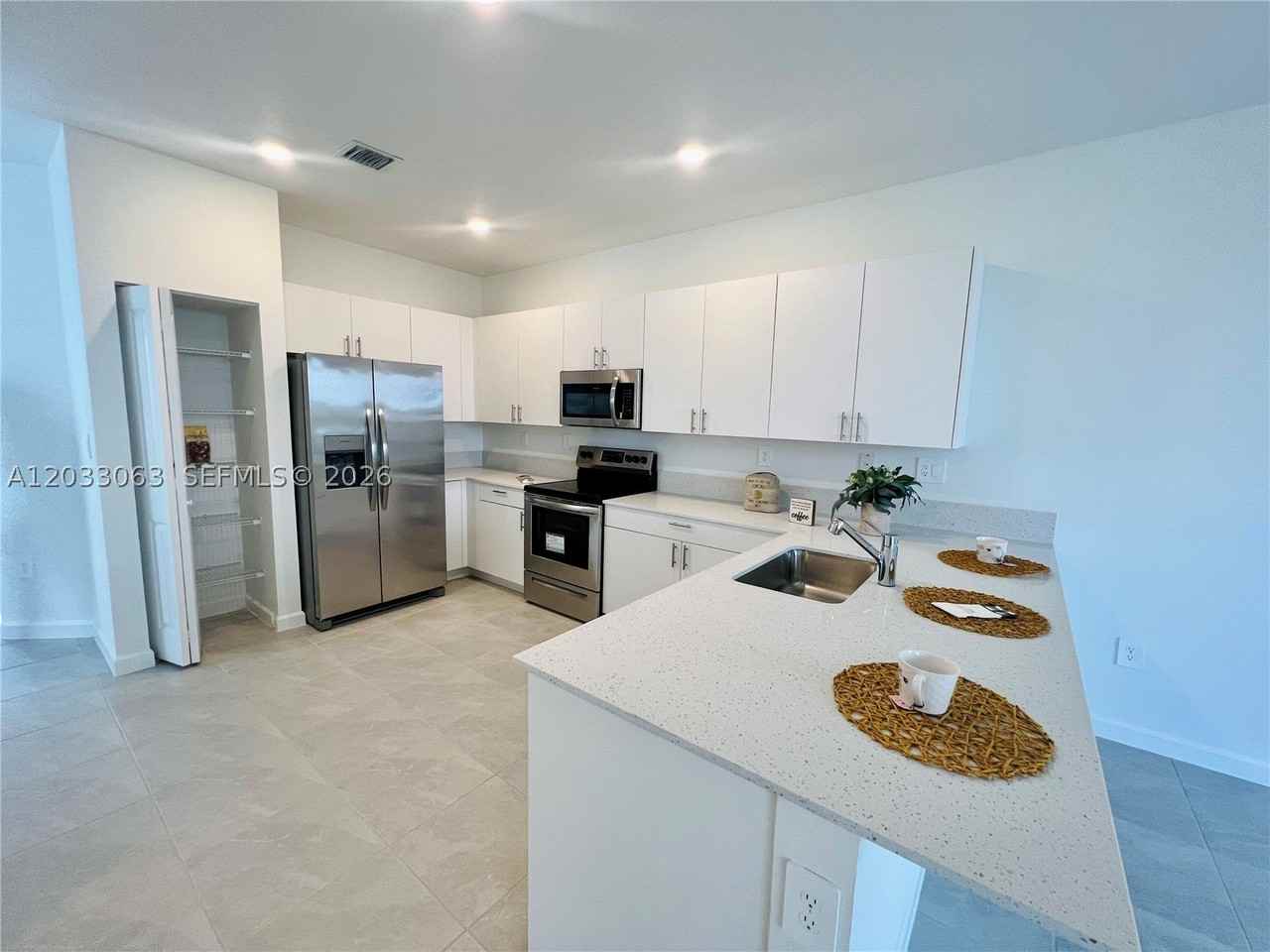 11925 Sw 247th Ter #11925 - Photo 3 of 26