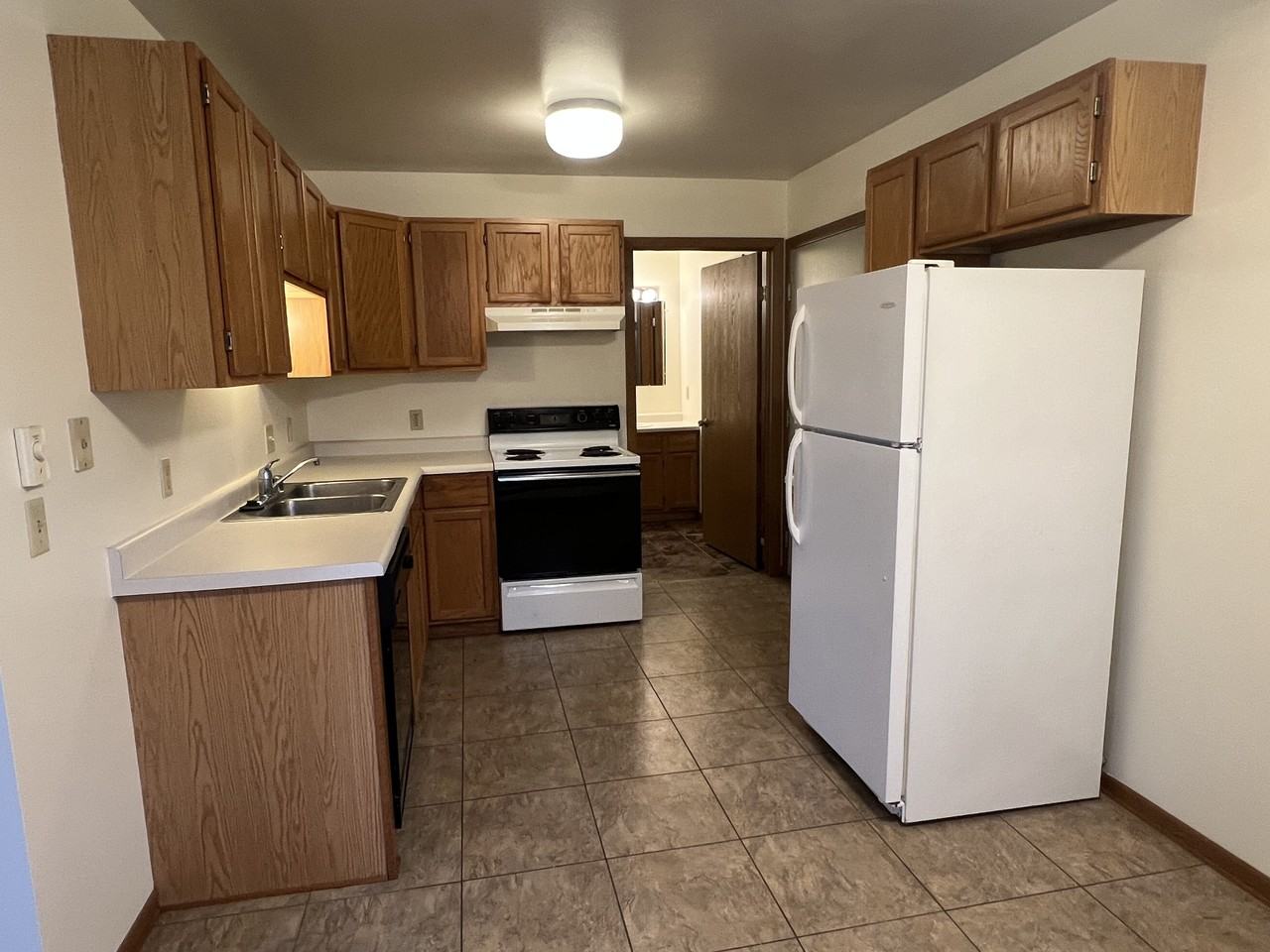 2550 New Pine Dr #2550 - Photo 4 of 12