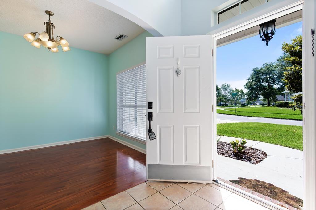 13480 Gallant Fox Cir W #1 - Photo 5 of 40