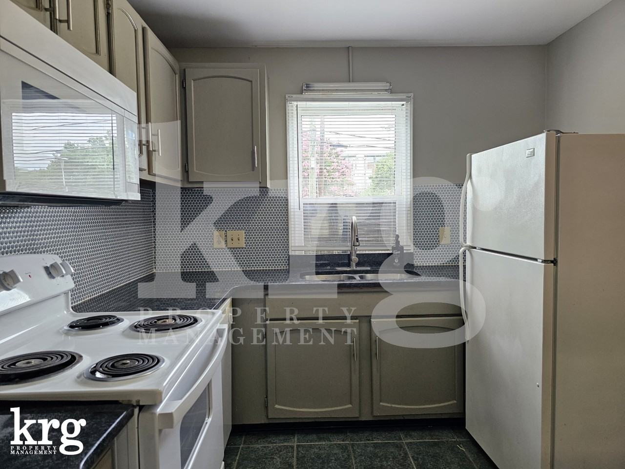 521 Tate Street - BApt B #B - Photo 4 of 16