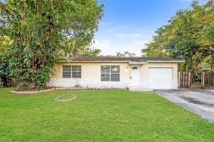 7820 Sw 9th St - Photo 1 of 1