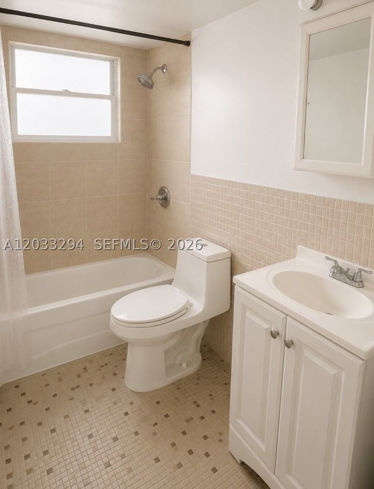 1610 Lenox Ave #412 - Photo 7 of 11