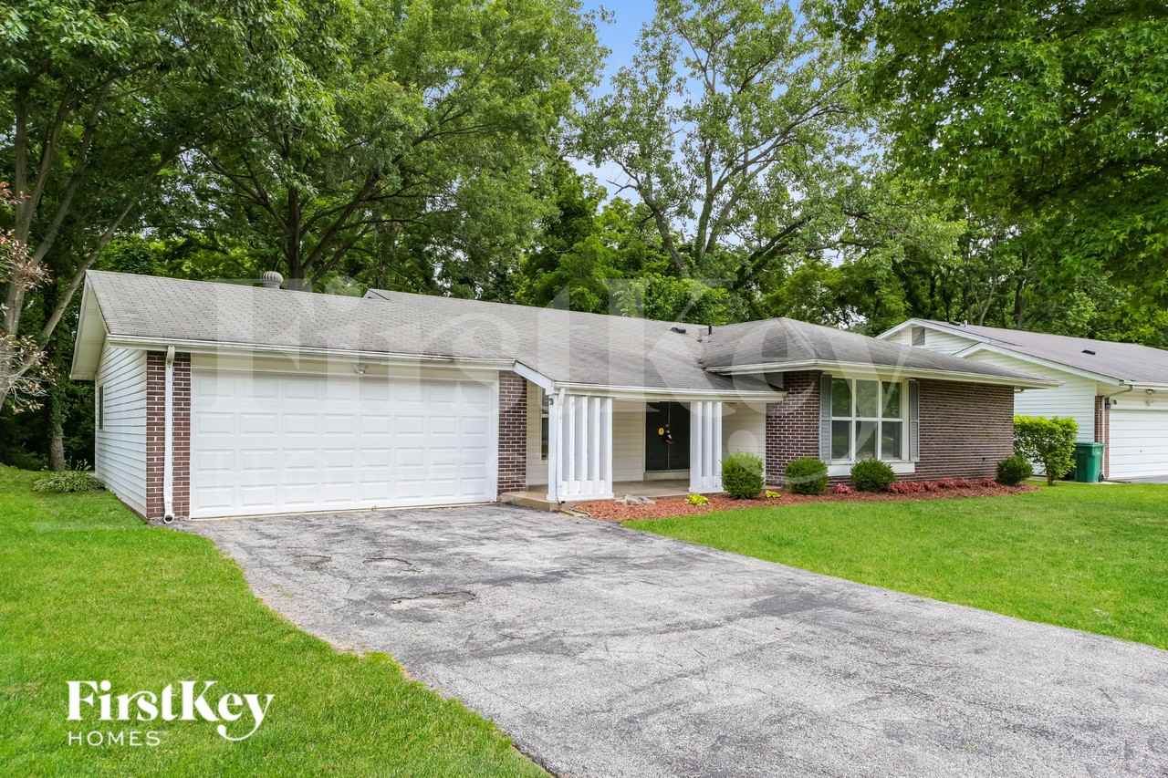 14501 Soho Dr - Photo 2 of 16