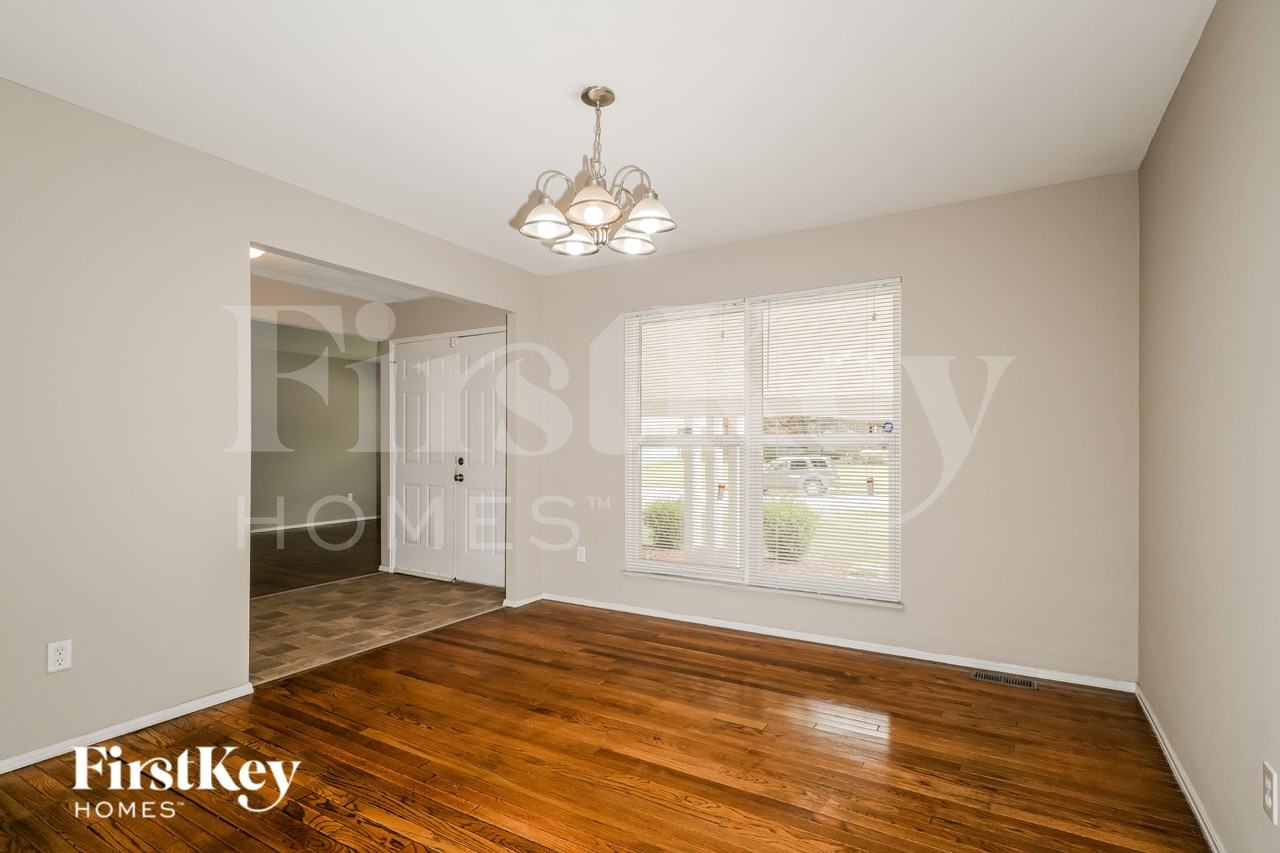 14501 Soho Dr - Photo 5 of 16