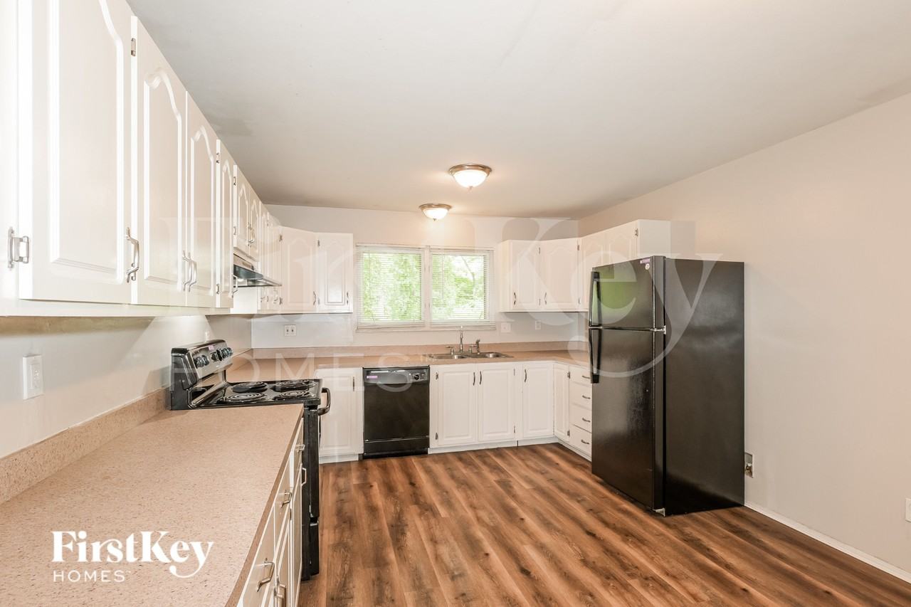 14501 Soho Dr - Photo 6 of 16