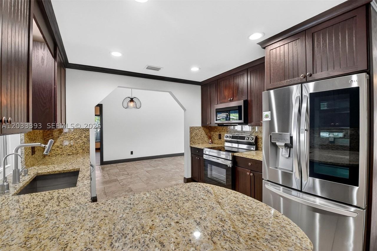 13808 Geranium Pl - Photo 5 of 50