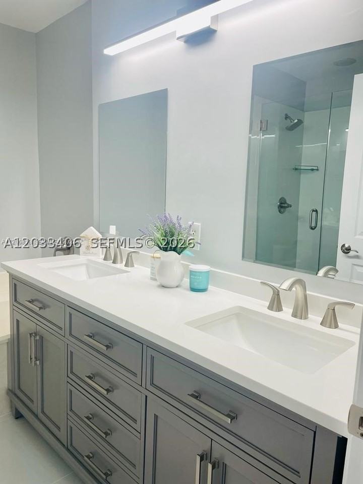 17079 Nw 22nd St - Photo 5 of 28