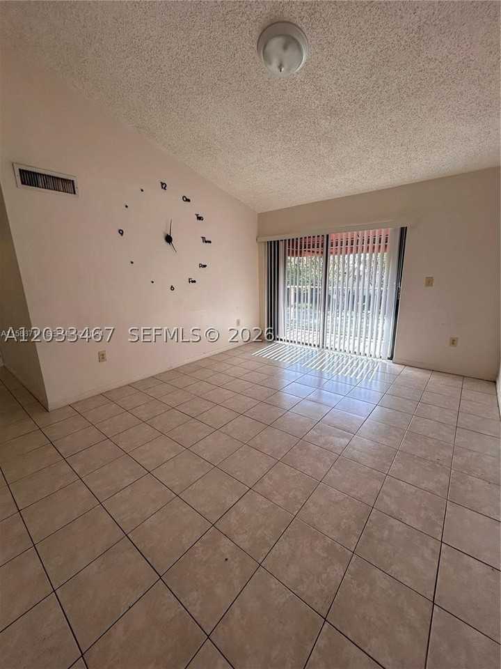 15630 Sw 80th St #I305