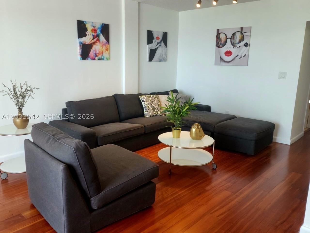1100 Alton Rd #3C - Photo 3 of 22