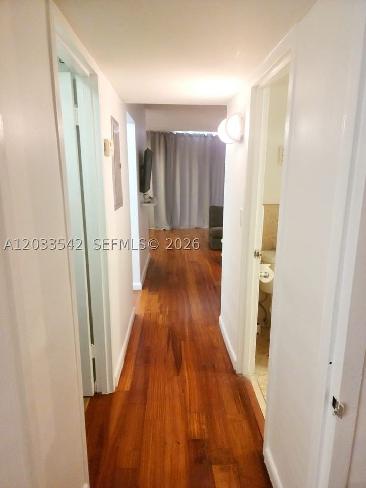 1100 Alton Rd #3C - Photo 7 of 22