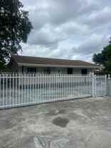 2467 Nw 103rd St #1 - Photo 1 of 1