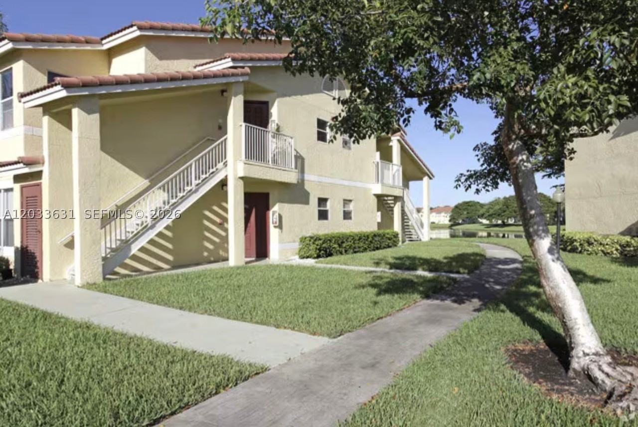 13060 Vista Isles Dr #222 - Photo 2 of 23