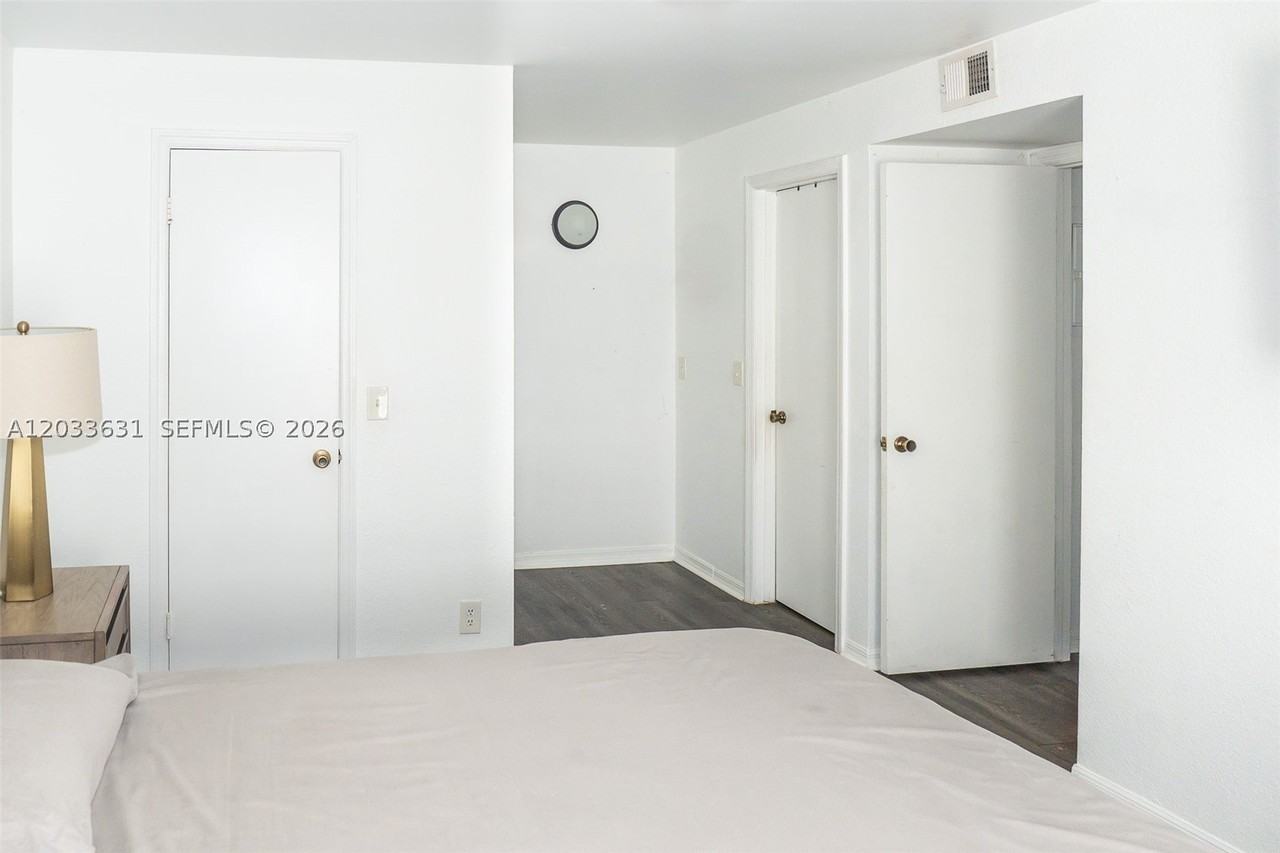 13060 Vista Isles Dr #222 - Photo 6 of 23