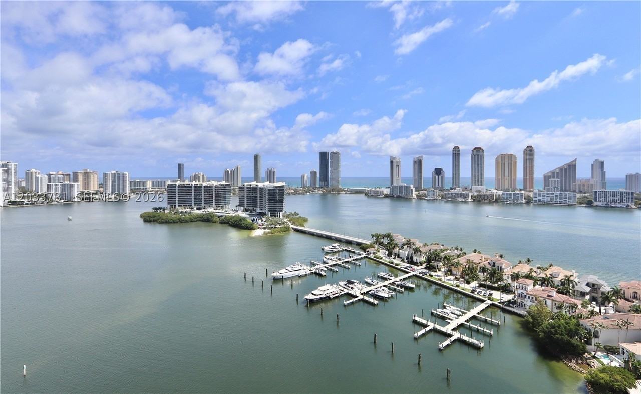 7000 Island Blvd #2605