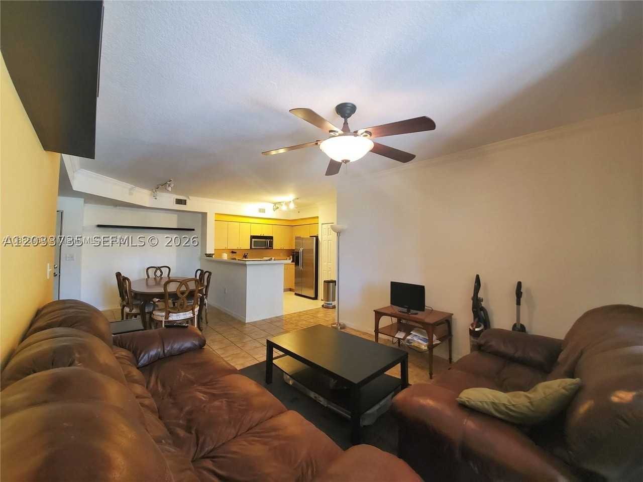 6801 Sw 44th St #203 - Photo 5 of 24