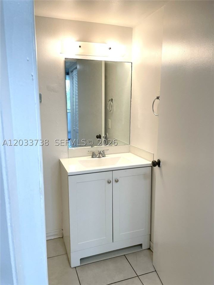 8255 Sw 152nd Ave #E405 - Photo 7 of 14