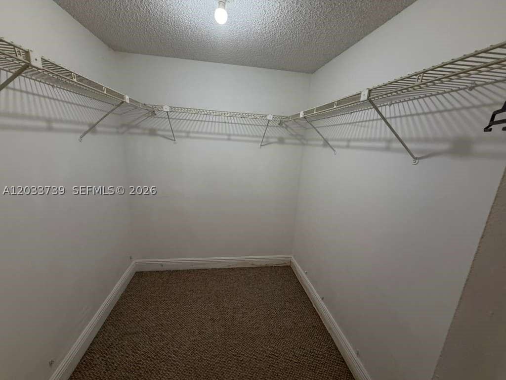 140 Lakeview Dr #211 - Photo 5 of 10