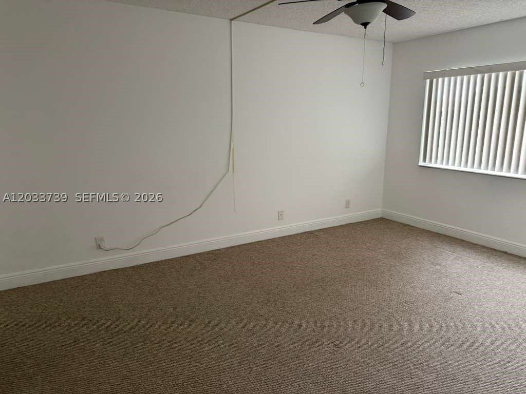 140 Lakeview Dr #211 - Photo 6 of 10