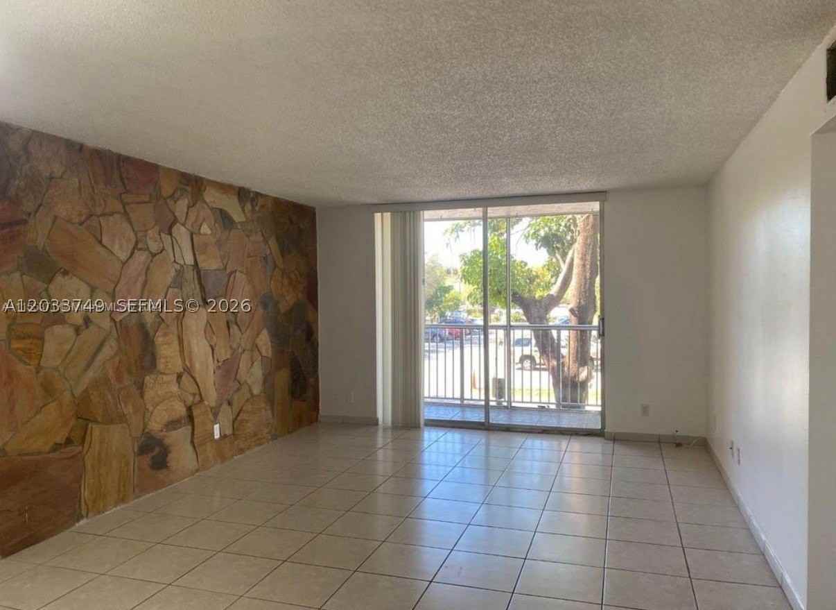 8421 Nw 8th St #203 - Photo 5 of 14