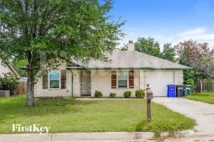 featured image of 1000 High Crest Dr