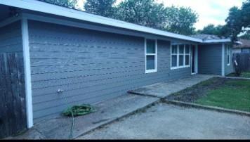 352 S Johnson Ave #1 - Photo 3 of 10