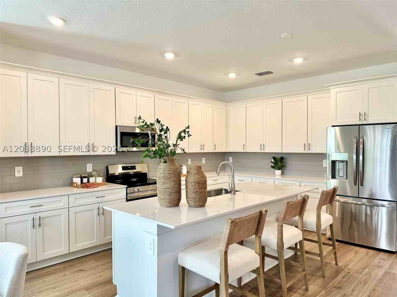 1217 Reunion Village Blvd - Photo 4 of 47