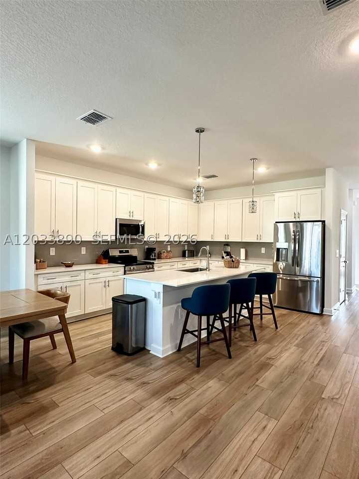1217 Reunion Village Blvd - Photo 5 of 47