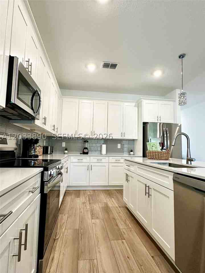 1217 Reunion Village Blvd - Photo 7 of 47