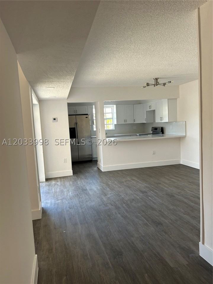 11880 Sw 19th Ter #113 - Photo 5 of 10