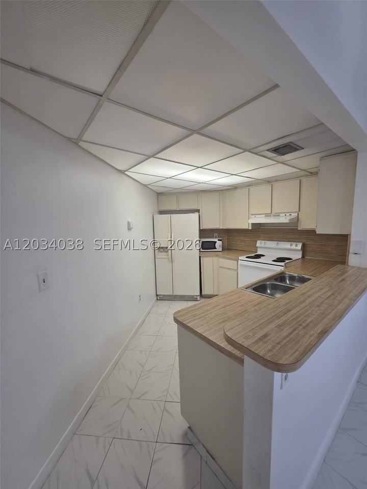 9429 Fontainebleau Blvd #207-33 - Photo 4 of 42