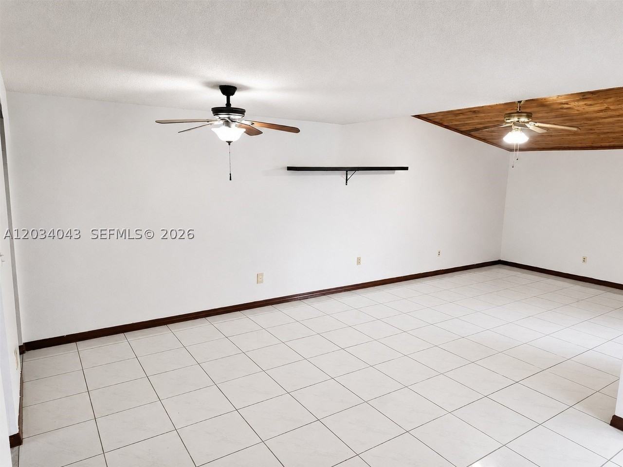 6521 Sw 114th Ave - Photo 3 of 16