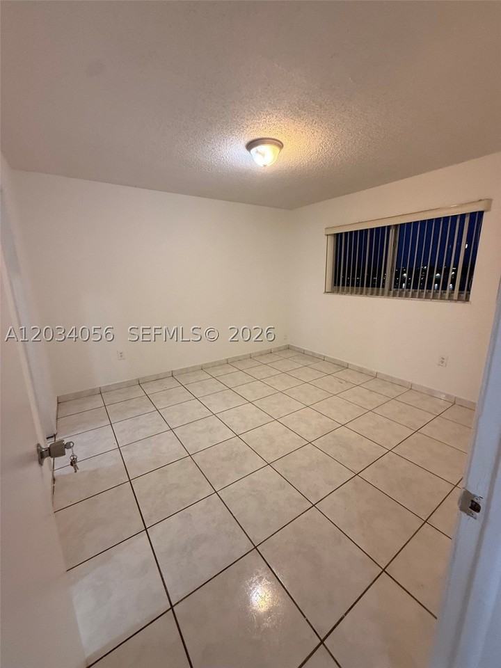 9917 W Okeechobee Rd #3-510 - Photo 5 of 10