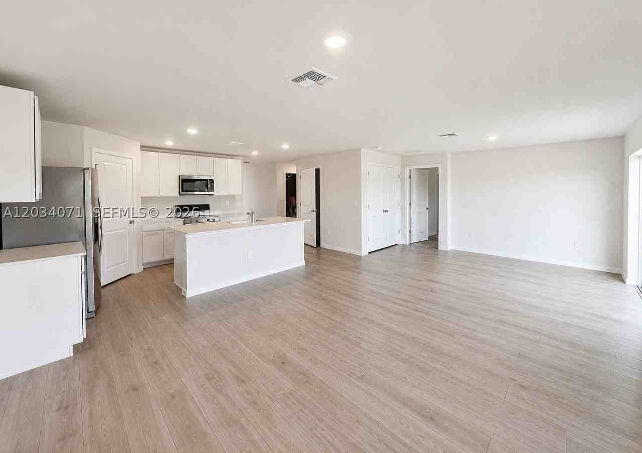 544 Ilaria Ct #544 - Photo 7 of 21