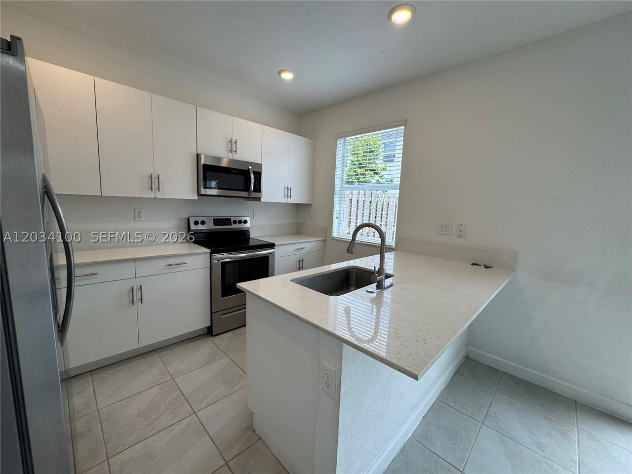 2609 Se 11th St #2609 - Photo 6 of 21