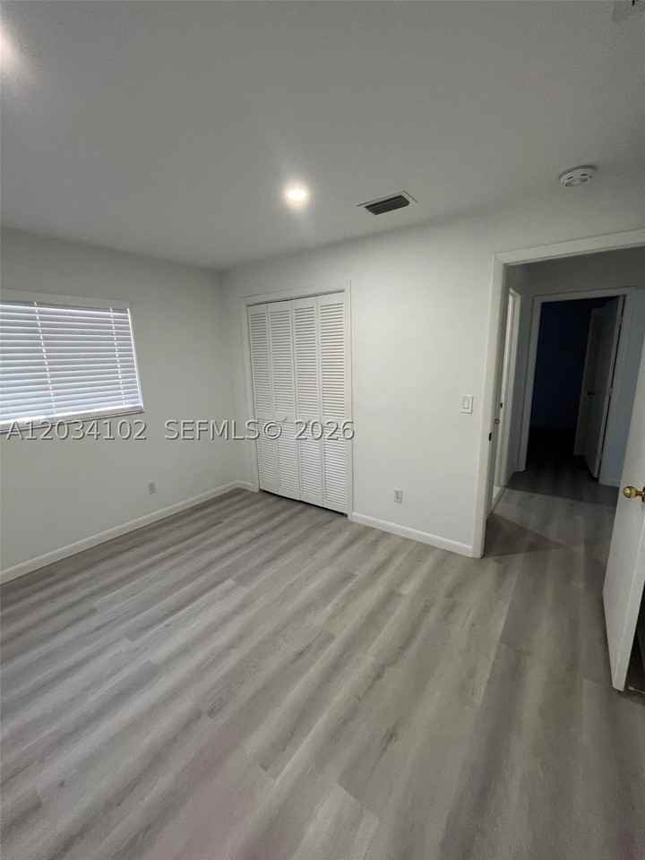 1402 Se 34th St #0 - Photo 7 of 17